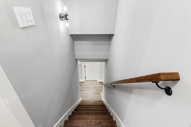 4527 N Newcastle Avenue, Harwood Heights, IL 60706