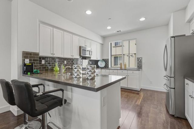 2305 Gibbons Street, Hayward, CA 94541