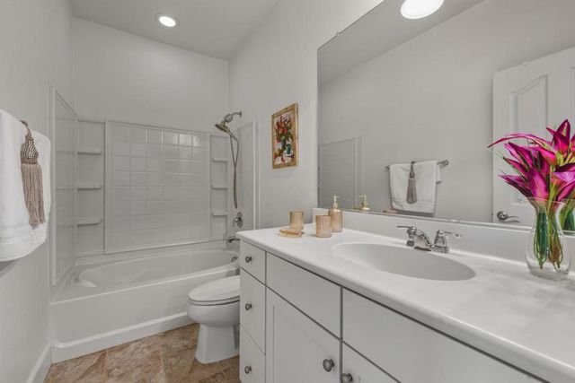 2305 Gibbons Street, Hayward, CA 94541