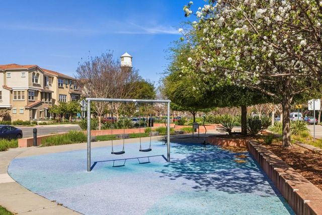 2305 Gibbons Street, Hayward, CA 94541