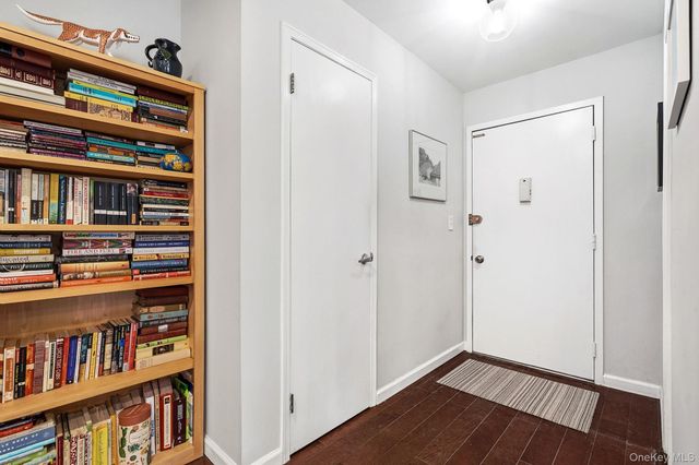 17 Foxwood Drive 5, Pleasantville, NY 10570