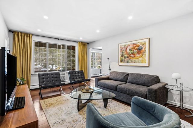 17 Foxwood Drive 5, Pleasantville, NY 10570