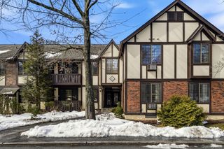 17 Foxwood Drive 5, Pleasantville, NY 10570