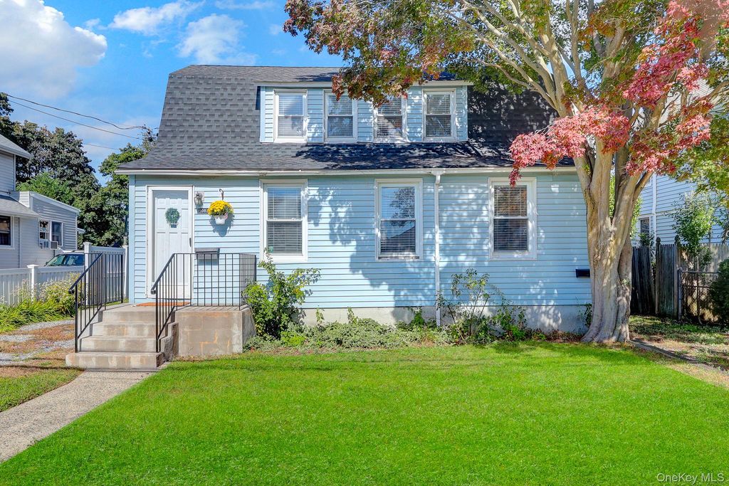 108 Linden Street, Bellmore, NY 11710 — exterior