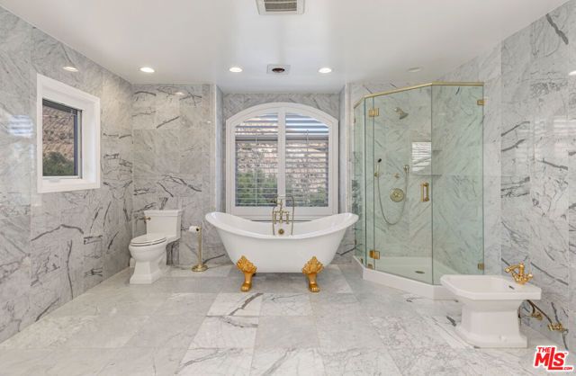 834 Ravensbury Street, Lake Sherwood, CA 91361