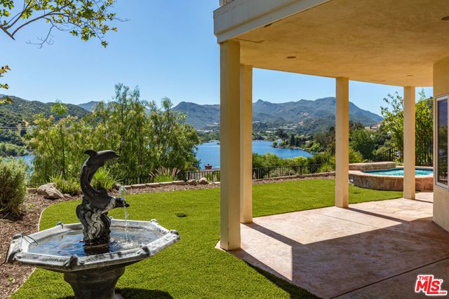 834 Ravensbury Street, Lake Sherwood, CA 91361