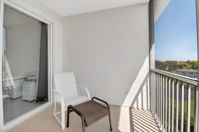 22703 Camino Del Mar 63, Boca Raton, FL 33433