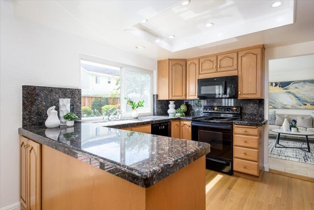 851 Arcturus Circle, Foster City, CA 94404