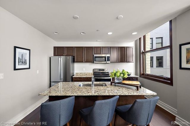 1 Park Avenue 1404, Detroit, MI 48226