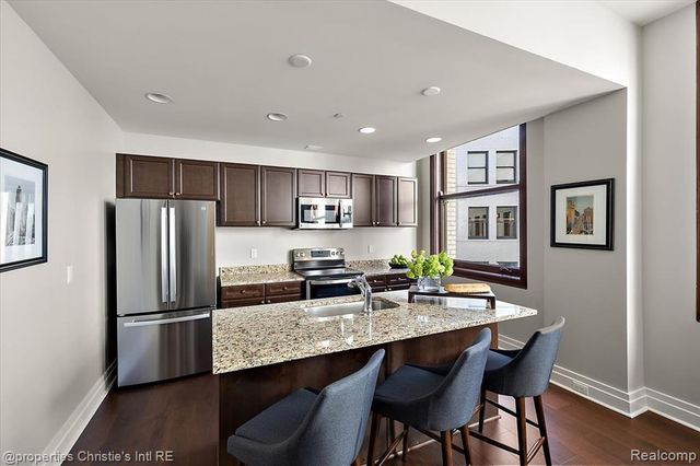 1 Park Avenue 1404, Detroit, MI 48226