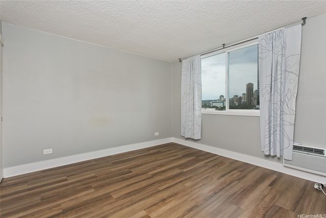 1670 Kalakaua Avenue 701, Honolulu, HI 96826