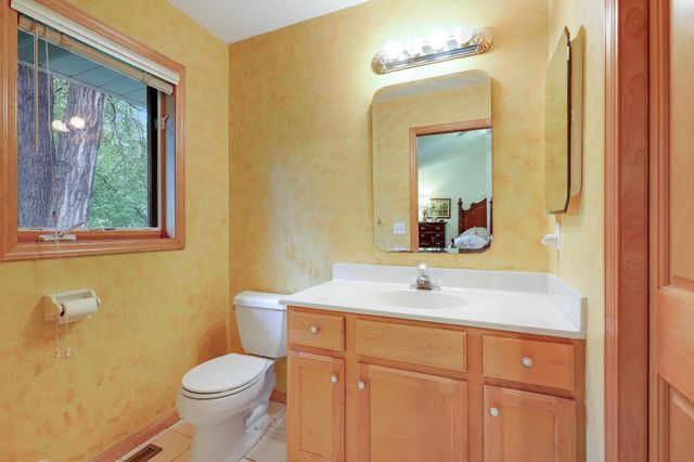 8207 Norman Creek Trail, Bloomington, MN 55437