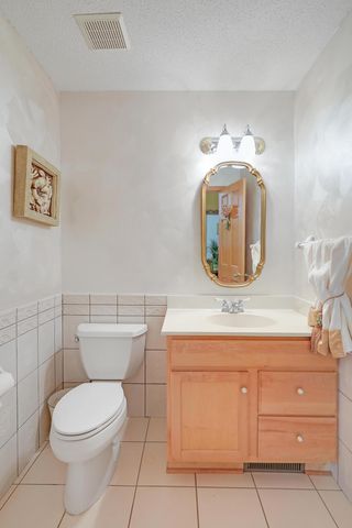 8207 Norman Creek Trail, Bloomington, MN 55437