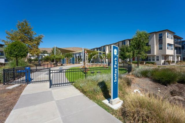 345 Rhythm Lane, Hayward, CA 94544