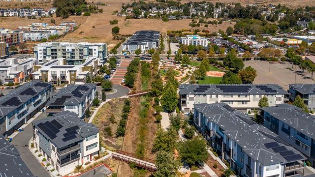 345 Rhythm Lane, Hayward, CA 94544