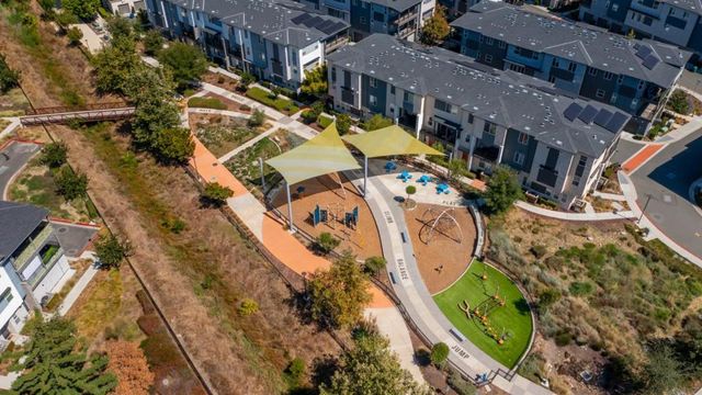 345 Rhythm Lane, Hayward, CA 94544
