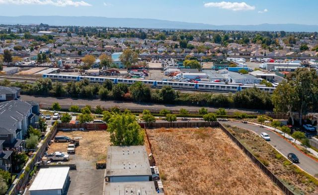 345 Rhythm Lane, Hayward, CA 94544