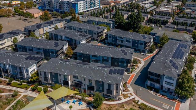 345 Rhythm Lane, Hayward, CA 94544