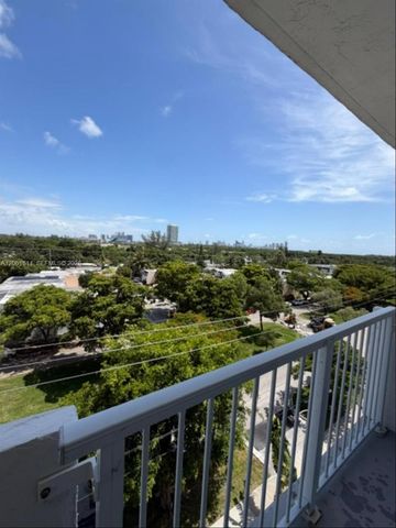 2020 NE 135th Street 710, North Miami, FL 33181