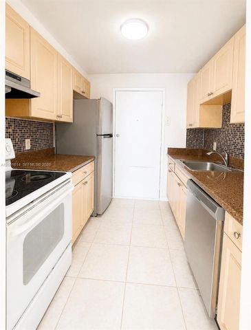 2020 NE 135th Street 710, North Miami, FL 33181