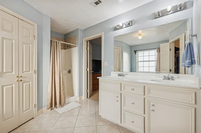 21 Pine Prairie School Road, Huntsville, TX 77320