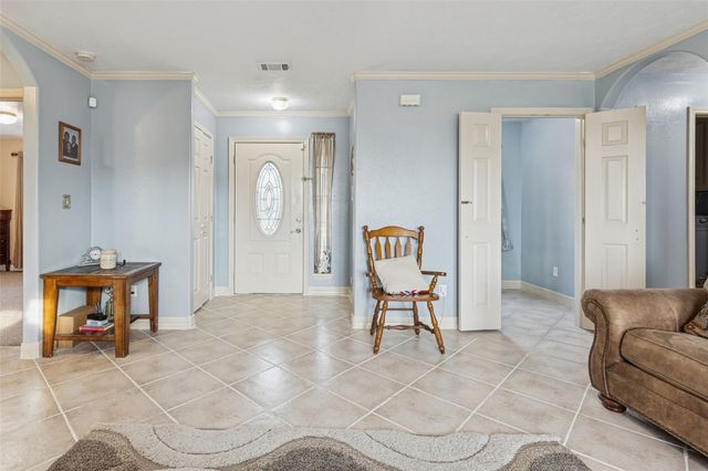 21 Pine Prairie School Road, Huntsville, TX 77320