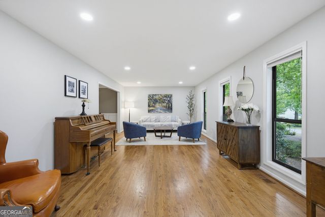 2210 Smoke Stone Circle, Marietta, GA 30062