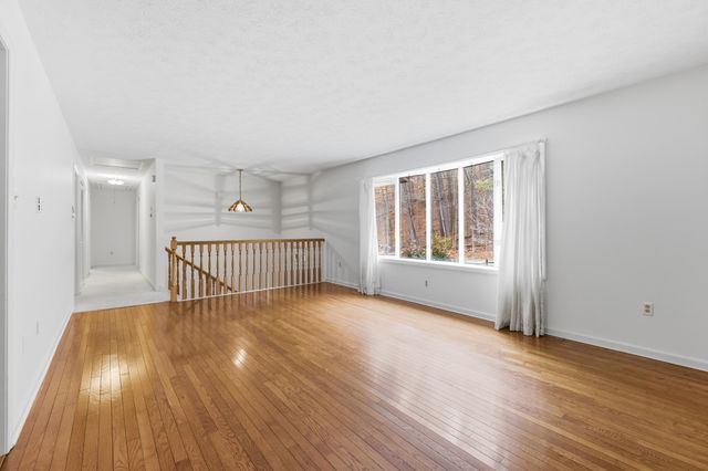 2800 ROCKY BRANCH RD, Luray, VA 22835