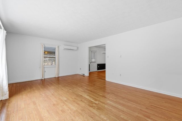 2800 ROCKY BRANCH RD, Luray, VA 22835