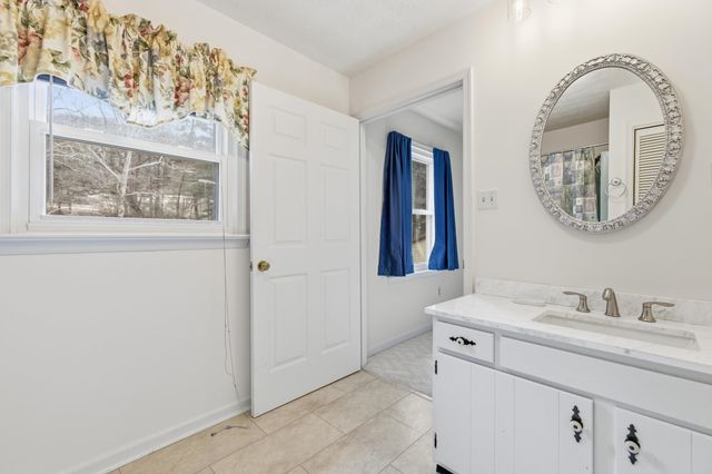 2800 ROCKY BRANCH RD, Luray, VA 22835