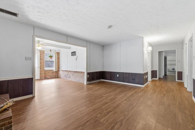 2800 ROCKY BRANCH RD, Luray, VA 22835