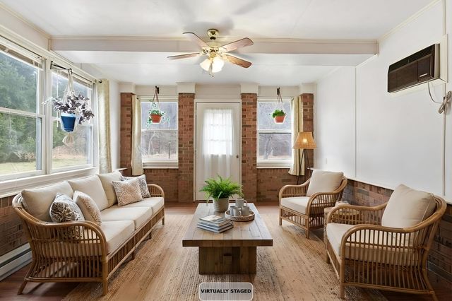 2800 ROCKY BRANCH RD, Luray, VA 22835