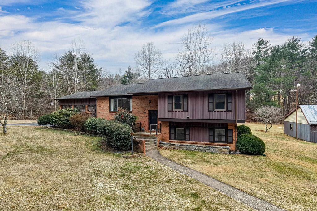 2800 ROCKY BRANCH RD, Luray, VA 22835