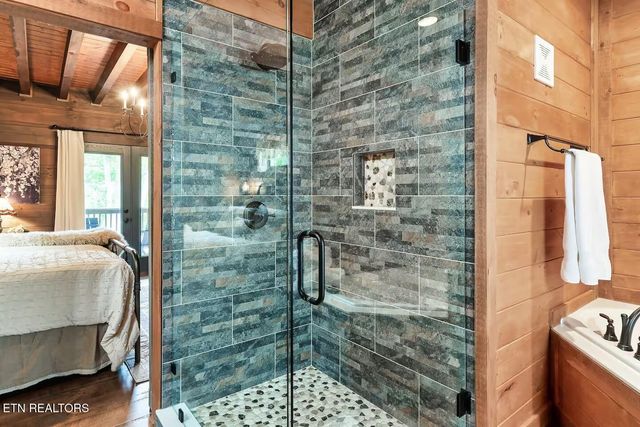 4427 Stackstone Rd, Sevierville, TN 37862