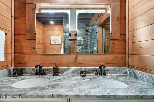 4427 Stackstone Rd, Sevierville, TN 37862