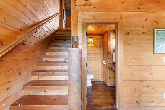 4427 Stackstone Rd, Sevierville, TN 37862
