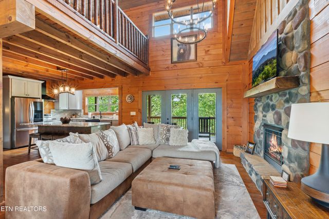 4427 Stackstone Rd, Sevierville, TN 37862