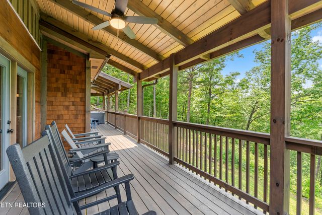 4427 Stackstone Rd, Sevierville, TN 37862