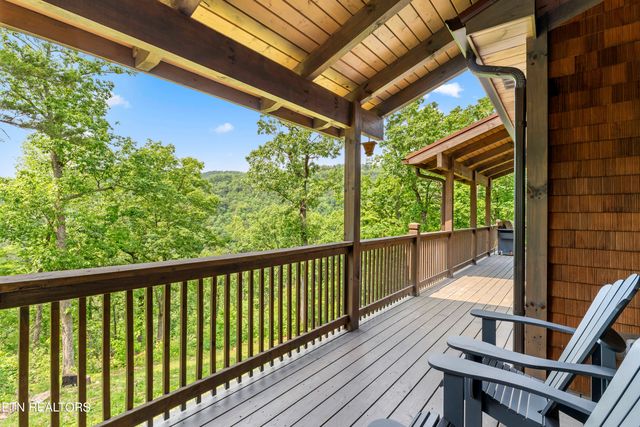 4427 Stackstone Rd, Sevierville, TN 37862