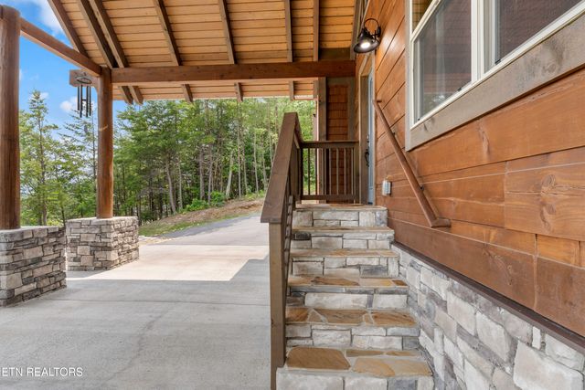 4427 Stackstone Rd, Sevierville, TN 37862