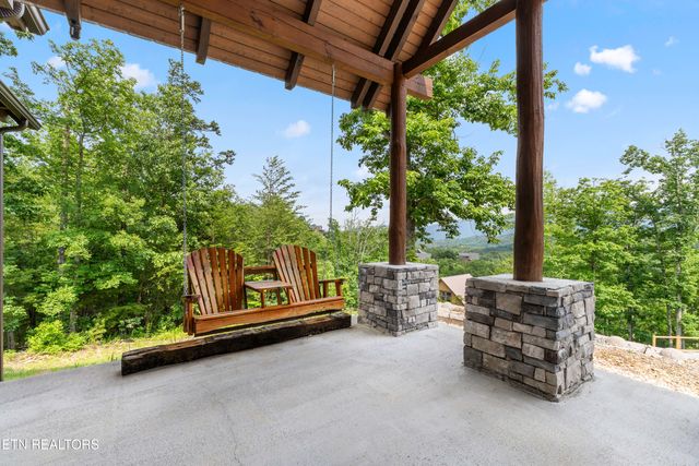 4427 Stackstone Rd, Sevierville, TN 37862