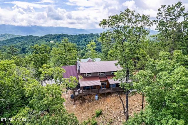 4427 Stackstone Rd, Sevierville, TN 37862