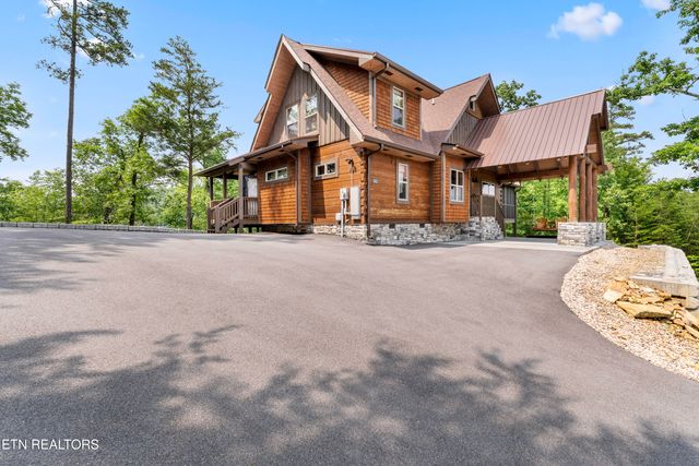 4427 Stackstone Rd, Sevierville, TN 37862