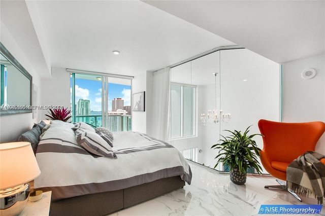 41 SE 5th St 2109, Miami, FL 33131