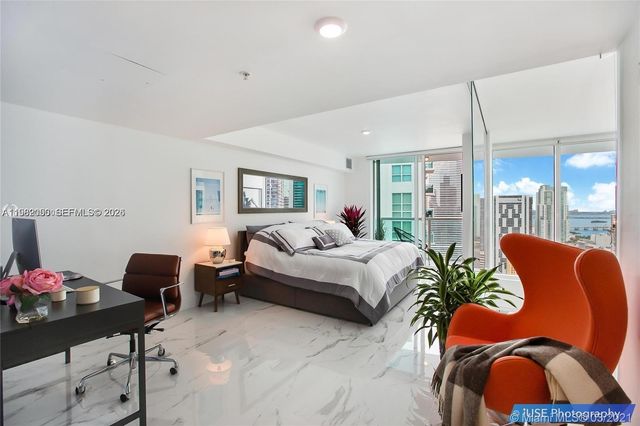 41 SE 5th St 2109, Miami, FL 33131