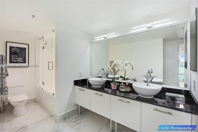 41 SE 5th St 2109, Miami, FL 33131