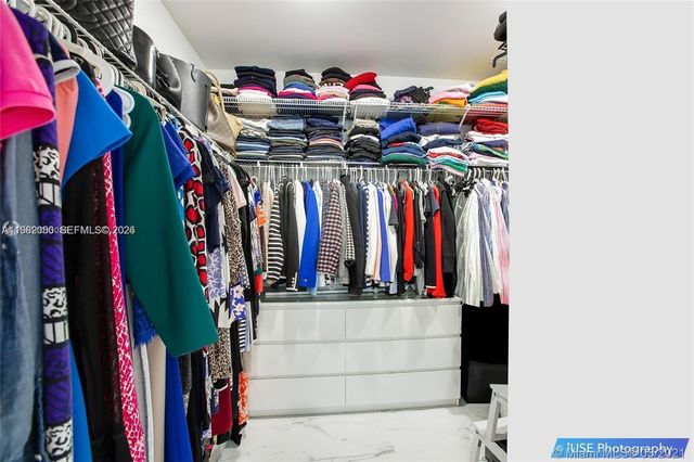 41 SE 5th St 2109, Miami, FL 33131