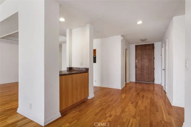 1880 Veteran Avenue, Los Angeles, CA 90025