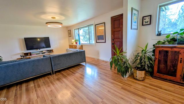 22963 Manzanita Court, Bend, OR 97701