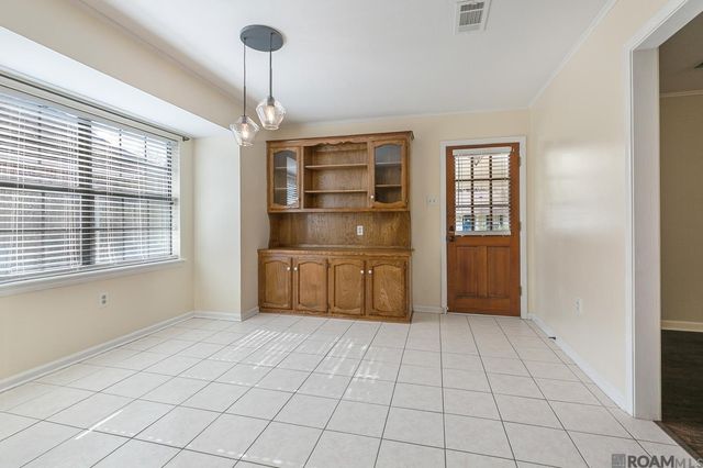 1522 Bullrush Dr, Baton Rouge, LA 70810